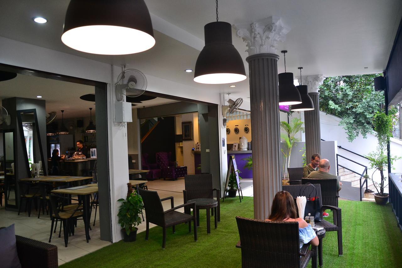 C&C Residence Bistro Restaurant Pattaya Eksteriør billede